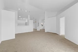 Photo #3: 2607228 Listing 