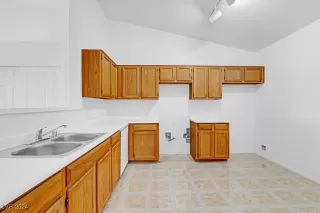 Photo #6: 2607228 Listing 