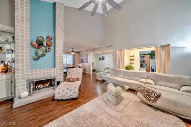 MLS: 2607230 Condo For Sale