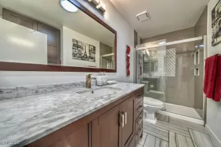 Photo #4: 2607230 Listing