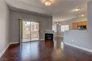 Photo #3: 2607231 Listing 