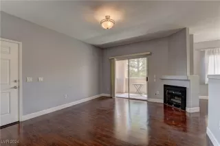 Photo #4: 2607231 Listing 