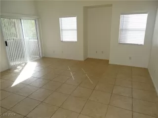 Photo #2: 2607303 Listing 