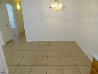 Photo #6: 2607303 Listing 