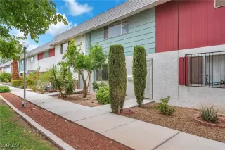 Photo #3: 2607363 Listing