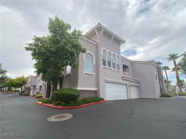 MLS: 2607397 Condo For Sale