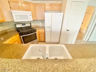 Photo #1: 2607397 Listing 