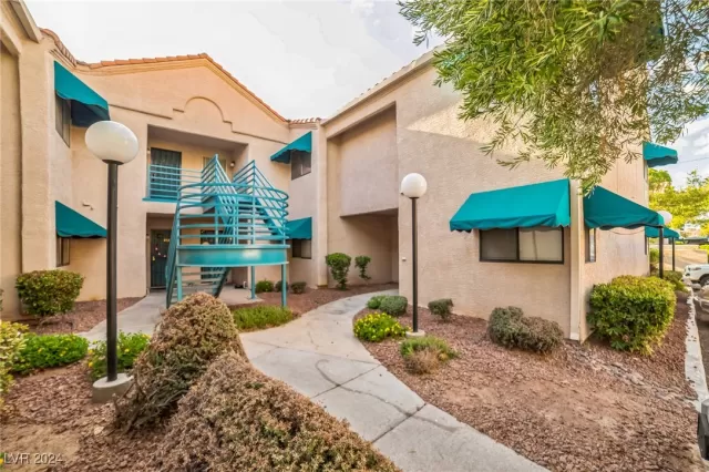 MLS: 2607427 Condo For Sale