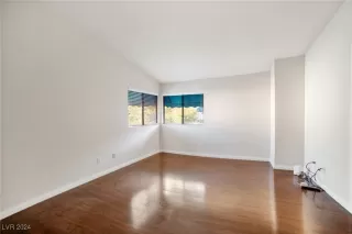 Photo #6: 2607427 Listing 