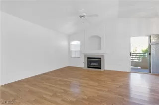 Photo #3: 2607435 Listing 