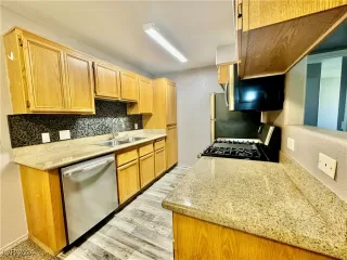 Photo #3: 2607491 Listing 