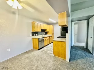 Photo #5: 2607491 Listing 