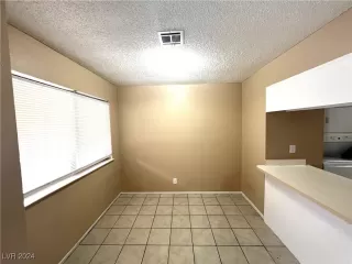 Photo #4: 2607520 Listing 