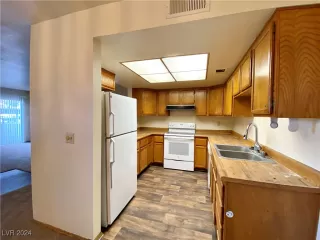 Photo #6: 2607532 Listing 