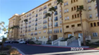 Photo #1: 2607533 Listing 