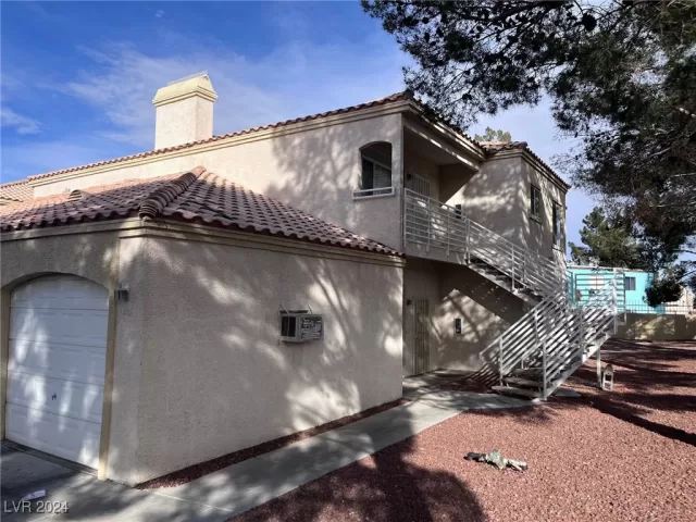 MLS: 2607582 Condo For Sale