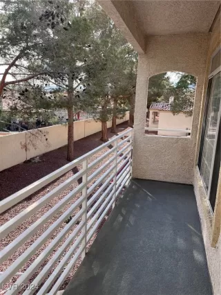 Photo #2: 2607582 Listing 