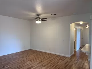Photo #4: 2607582 Listing 