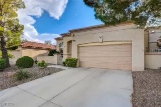 Photo #1: 2607631 Listing