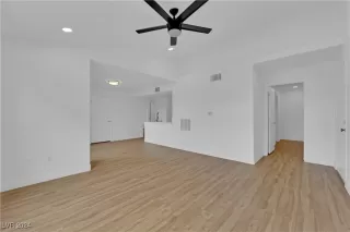 Photo #3: 2607640 Listing 