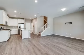 Photo #1: 2607649 Listing 