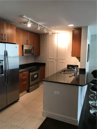 Photo #6: 2607650 Listing 