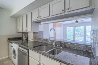 Photo #3: 2607654 Listing 