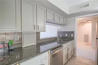 Photo #4: 2607654 Listing 