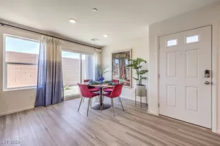 Photo #6: 2607663 Listing