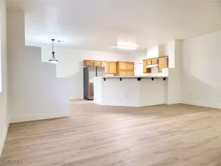 Photo #3: 2607701 Listing 