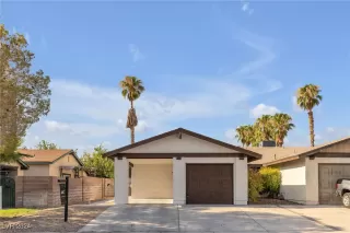 Photo #1: 2607709 Listing 