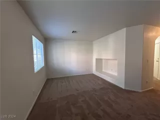 Photo #5: 2607717 Listing 