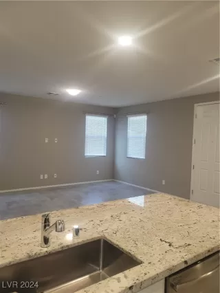 Photo #3: 2607728 Listing 