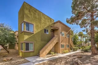 Photo #2: 2607733 Listing 