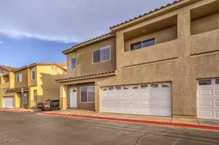 Photo #1: 2607771 Listing