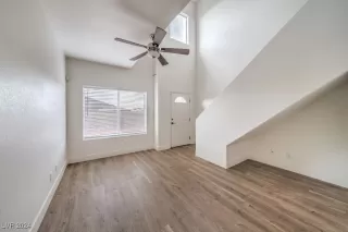 Photo #5: 2607771 Listing