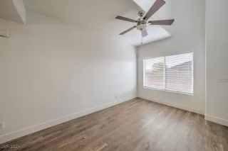 Photo #6: 2607771 Listing