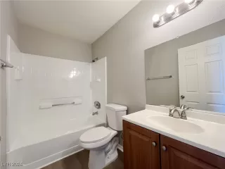 Photo #6: 2607871 Listing