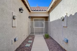 Photo #2: 2607876 Listing