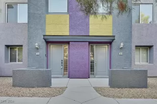 Photo #1: 2607878 Listing