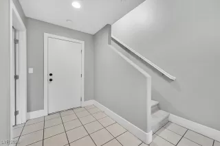 Photo #2: 2607878 Listing