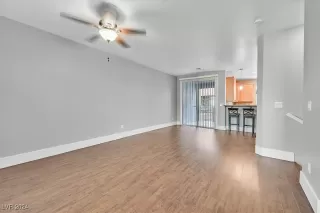 Photo #6: 2607878 Listing