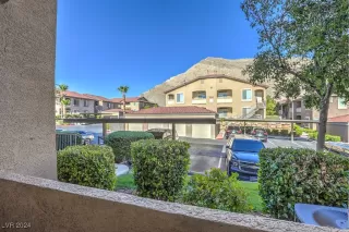 Photo #4: 2607880 Listing 