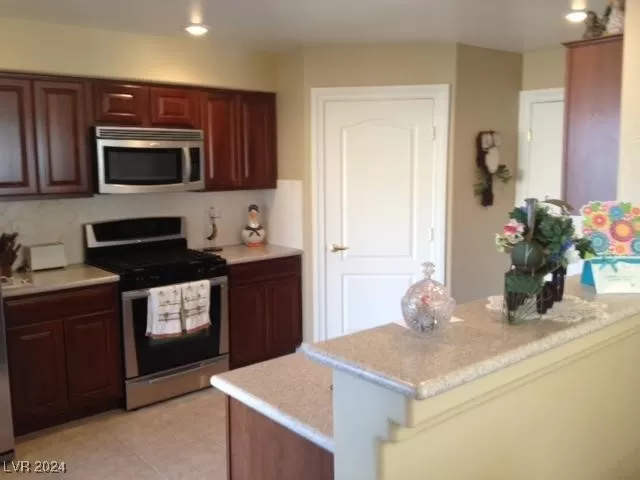 MLS: 2607903 Condo For Sale