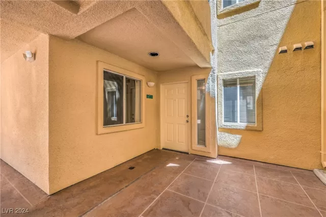 MLS: 2607917 Condo For Sale