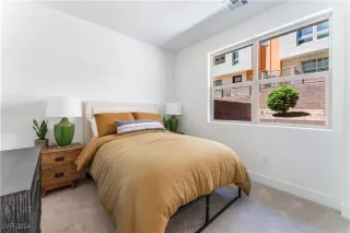 Photo #6: 2607994 Listing