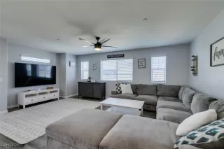 Photo #1: 2608027 Listing