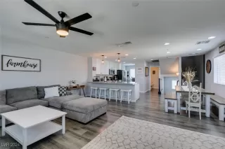 Photo #3: 2608027 Listing