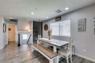 Photo #4: 2608027 Listing