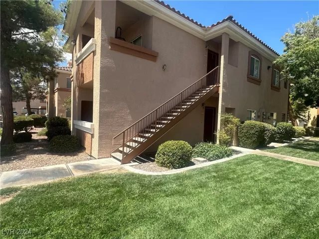 MLS: 2608053 Condo For Sale